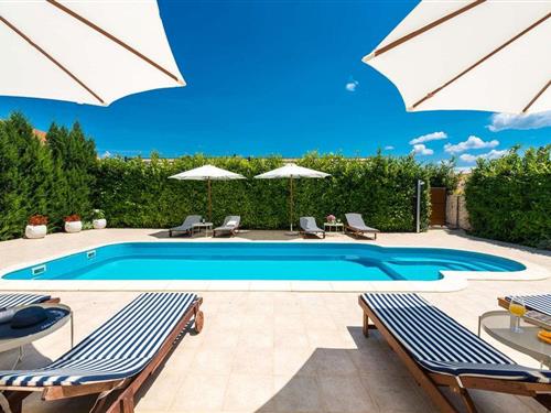 Holiday home - 8 persons -  - Ivana Bana Mazuranica - Peljesac-Orebic - 20250 - Orebic