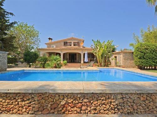 Holiday home - 6 persons -  - 07430 - Llubi