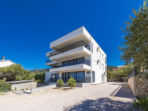 Holiday apartment - 6 persons -  - 51280 - Banjol