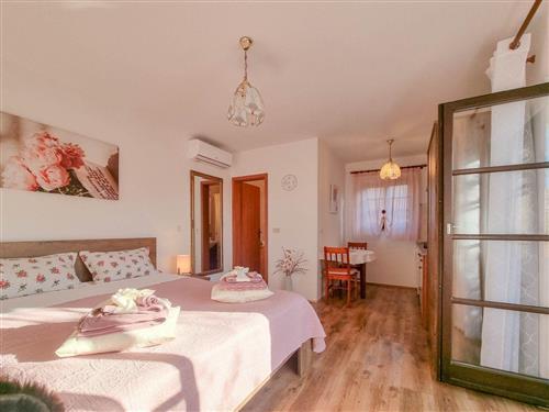 Ferienhaus - 2 Personen -  - 52466 - Novigrad