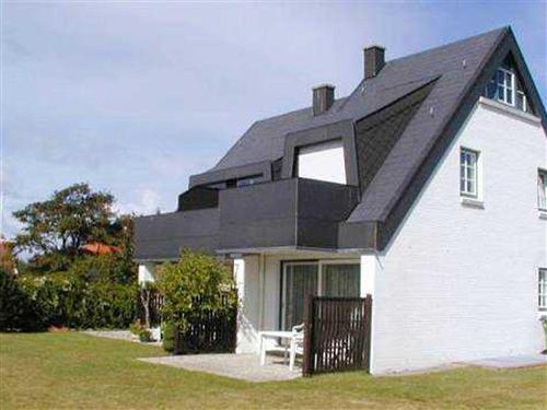 Holiday Home/Apartment - 4 persons -  - Osterweg - 25996 - Wenningstedt-Braderup Auf