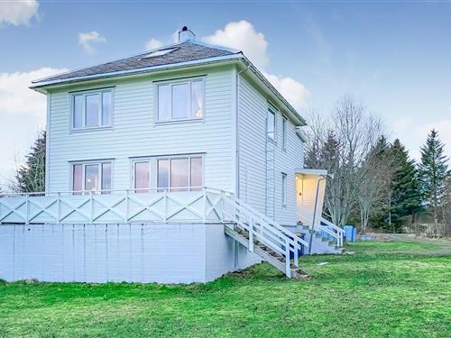 Feriehus - 8 personer -  - Nordheimsvegen - Harøya - 6487 - Harøy