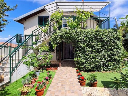 Holiday home - 8 persons -  - 22000 - Šibenik