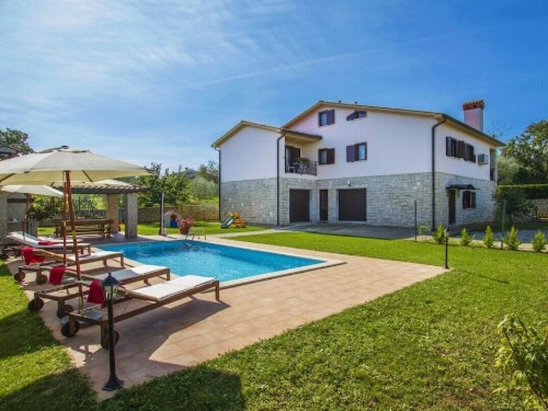 Holiday home - 10 persons -  - 52231 - Nedešcina