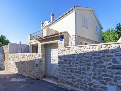 Holiday home - 6 persons -  - 23231 - Petrcane