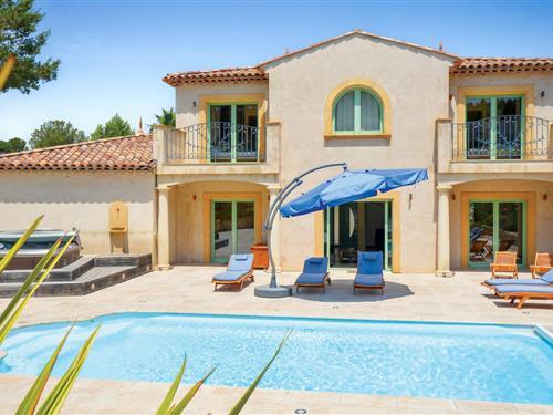 Fritidshus - 8 personer -  - Avenue de Diane - 83700 - Saint Raphael