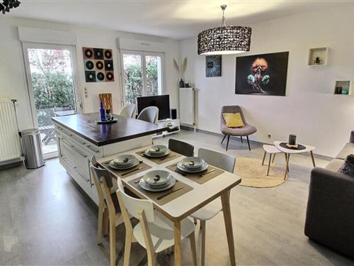 Holiday Home/Apartment - 3 persons -  - 68000 - Colmar