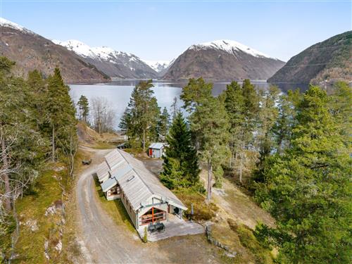 Holiday Home/Apartment - 5 persons -  - Balestrand - 6899