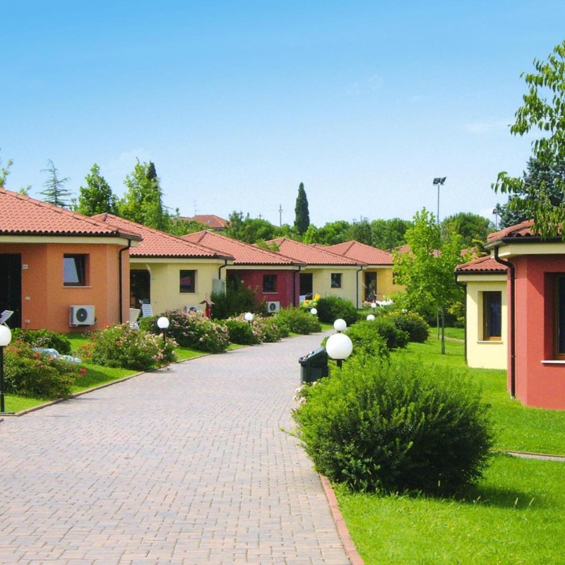 Bungalow - 6 personer -  - 37019 - Peschiera