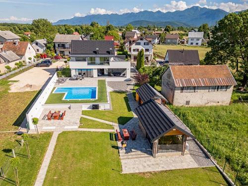 Fritidshus - 8 personer -  - Put pobjede hrvatske garde - Gospic - 53000 - Kaniza Gospicka