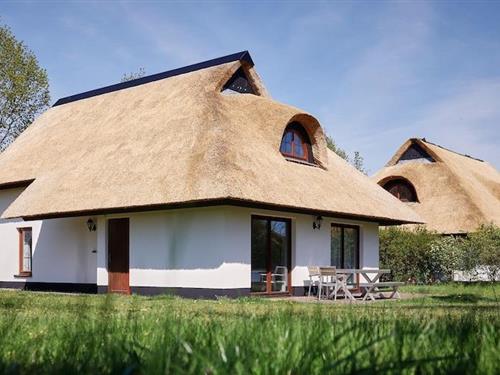 Sommerhus - 8 personer -  - 18292 - Linstow