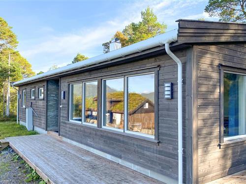 Sommerhus - 6 personer -  - Kvalvågnesvegen - 6639 - Torvikbukt