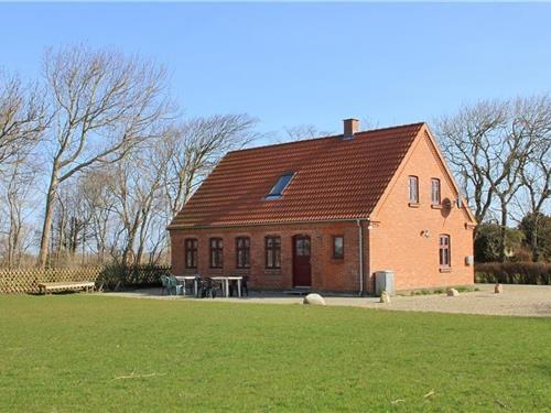 Holiday Home/Apartment - 6 persons -  - Agerøvej - Agerø - 7960 - Karby