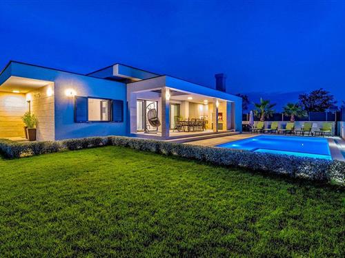 Sommerhus - 10 personer -  - Kraljicin put - 23232 - Nin