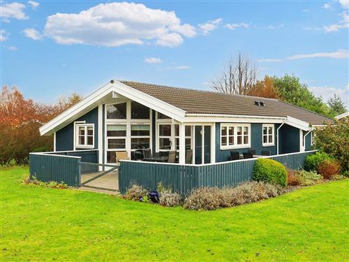 Holiday Home/Apartment - 8 persons -  - Elsdyrstien - Marielyst - 4873 - Væggerløse