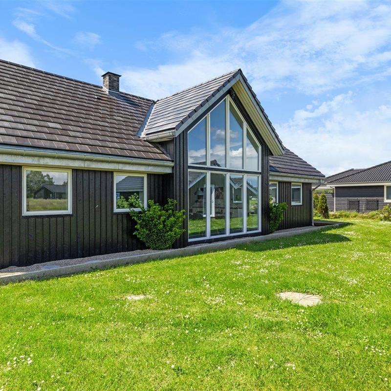 Sommerhus - 10 personer -  - Skovfyrvænget - Tørresø - 5450 - Otterup