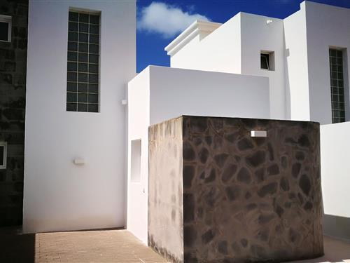 Holiday Home/Apartment - 4 persons -  - C/ AZALEA nº 1 RESIDENCIAL LAS VELAS PARC - 35580 - Lanzarote