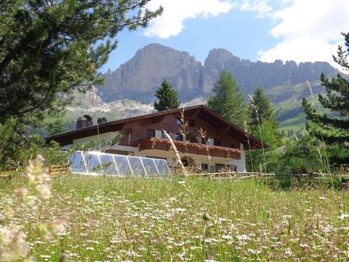 Holiday home - 7 persons -  - 39056 - Karersee