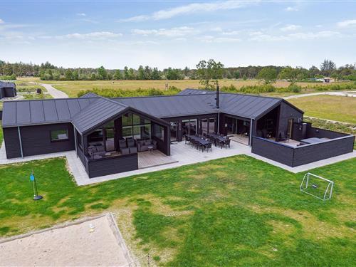 Sommerhus - 20 personer -  - Hyldebærvej - Ålbæk Strand - 9982 - Aalbæk