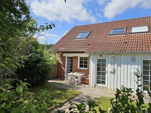 Holiday home - 4 persons -  - Zum Möwenort - 17440 - Lütow