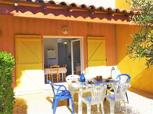 Holiday Home/Apartment - 6 persons -  - Narbonne-Plage - 11100