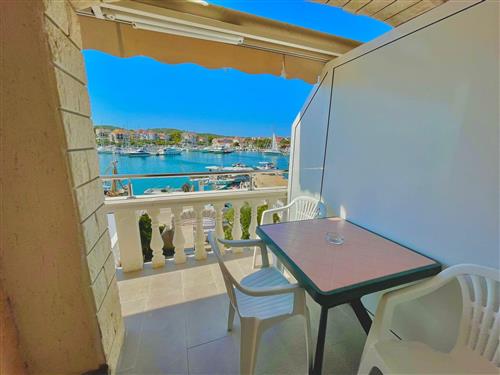 Holiday Home/Apartment - 4 persons -  - Jezera - 22242 - Jezera