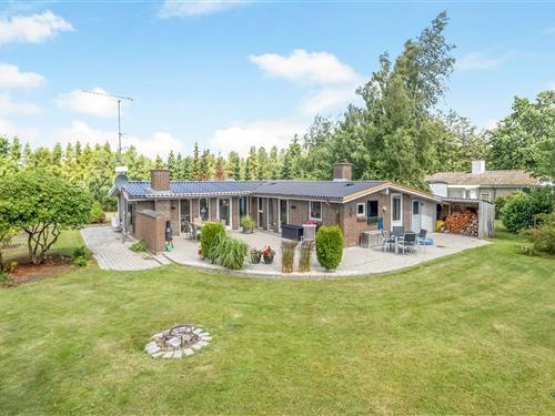 Sommerhus - 6 personer -  - Snebærvej - Marielyst - 4873 - Væggerløse