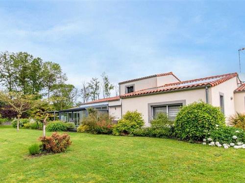 Villa - 8 personer -  - 85200 - Mervent