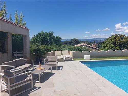 Holiday apartment - 6 persons -  - Six Fours - 83140