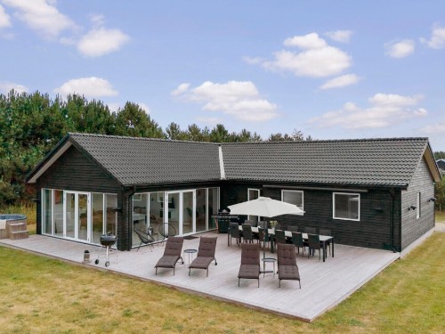 Holiday home - 12 persons -  - Savavej - Marielyst - 4873 - Væggerløse