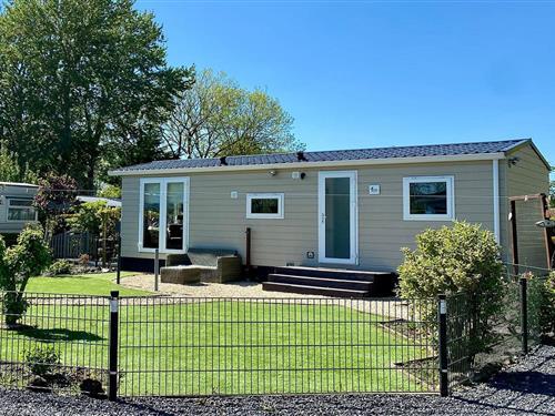 Holiday home - 2 persons -  - 8851EL - Tzummarum