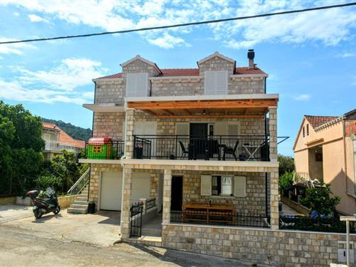 Holiday Home/Apartment - 6 persons -  - Brna - 20272 - Brna