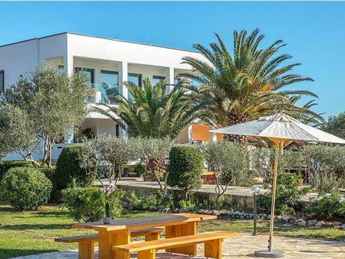 Sommerhus - 10 personer -  - Kozjak - 23234 - Vir