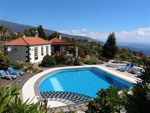 Holiday Home/Apartment - 7 persons -  - Monte de Breña - 38730 - Mazo