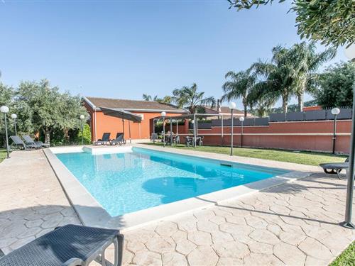 Feriehus - 7 personer -  - St Monasteri - 96100 - Siracusa