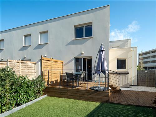 Holiday home - 8 persons -  - Serignan - 34410