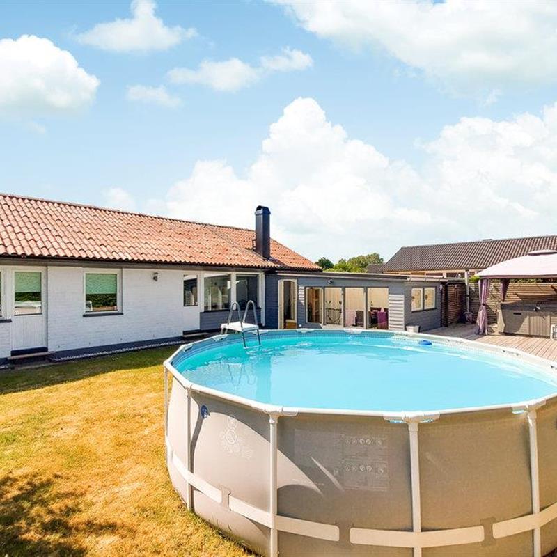 Sommerhus - 8 personer -  - Strågatan - 253 74 - Helsingborg