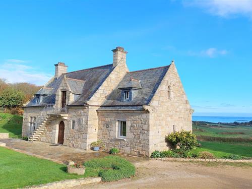 Holiday home - 6 persons -  - 29250 - St. Pol-De-Léon