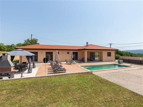 Feriehus - 8 personer -  - Drenje - 52220