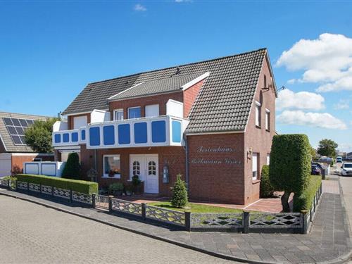 Holiday Home/Apartment - 4 persons -  - 26757 - Borkum