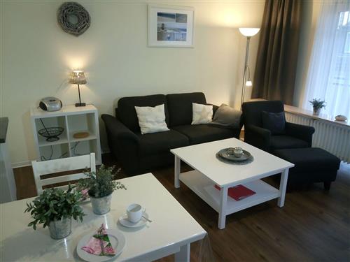 Holiday Home/Apartment - 2 persons -  - Norderpiep - 25761 - Büsum