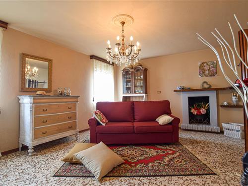 Holiday Home/Apartment - 5 persons -  - Vicolo della Bottega - 55041 - Camaiore