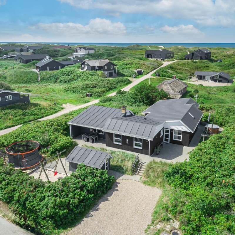 Sommerhus - 10 personer -  - Hjelmevej - 6854 - Henne Strand