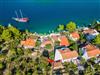 Image 47 - Outside