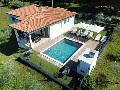 Holiday home - 8 persons -  - Buroli - 52474 - Buroli