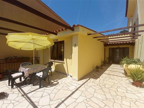 Holiday Home/Apartment - 2 persons -  - 52100 - Pješcana Uvala