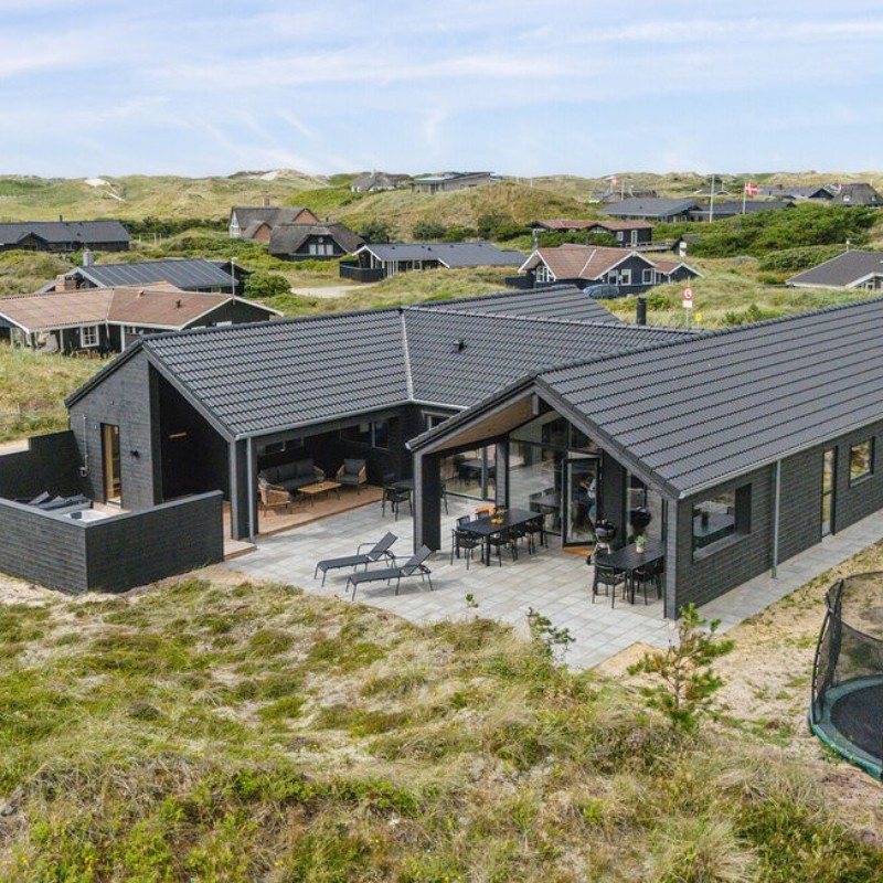 Sommerhus - 18 personer -  - Mågedalen - Søndervig/Houvig - 6950 - Ringkøbing