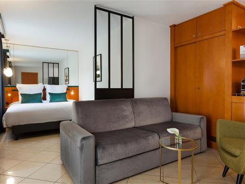 Hotel - 4 persons -  - 06400 - Cannes