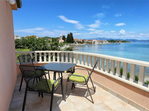 Holiday Home/Apartment - 4 persons -  - Sreser - 20246 - Sreser