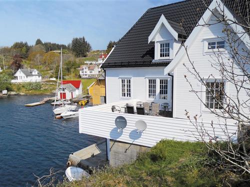 Sommerhus - 12 personer -  - Tofterøyvegen - Sund/Sotra - 5379 - Steinsland